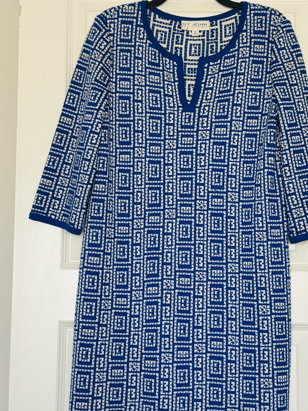 St. John Collection Royal Blue & White Geometric Knit Long Sleeve Dress